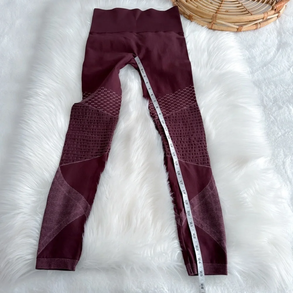 Spanx Look At Me Seamless Moto Leggings Wine Burgundy Red